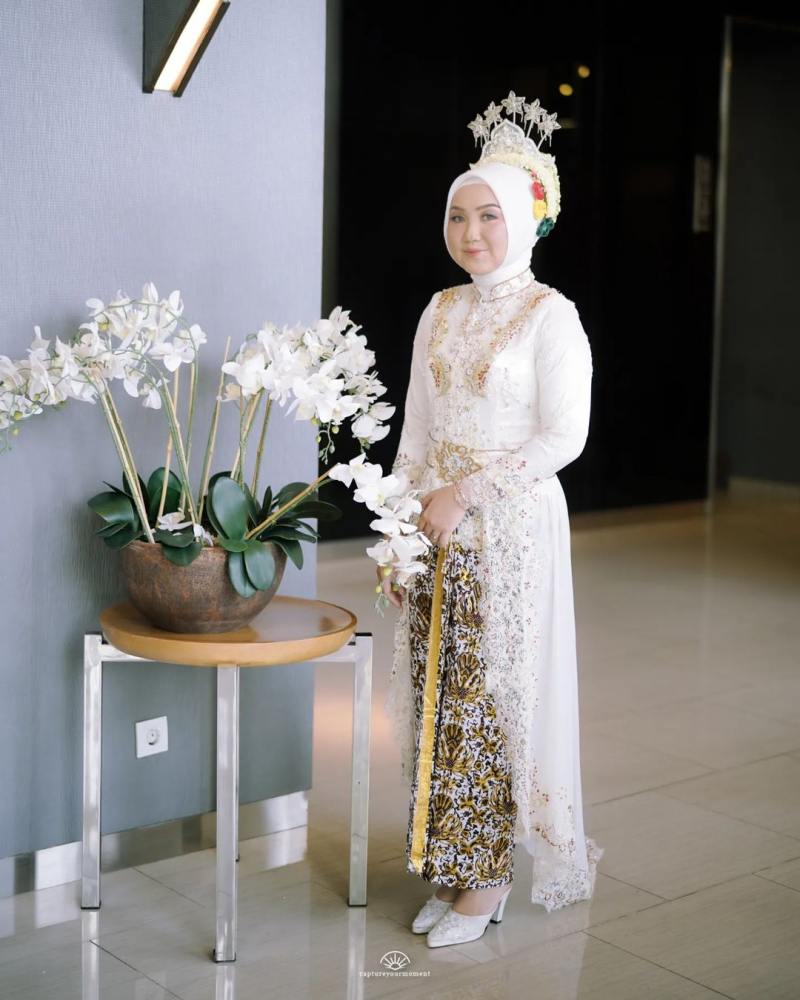 Akad Nikah Ka Indah 

Make Up & 