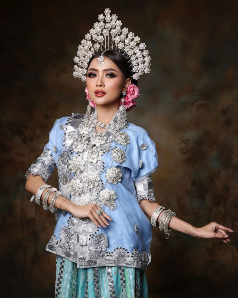 Kecantikan Pengantin Bugis

Make Up, Attire & Acc
@hera_griyapengantin
Photo
@aldiphotoofficial 