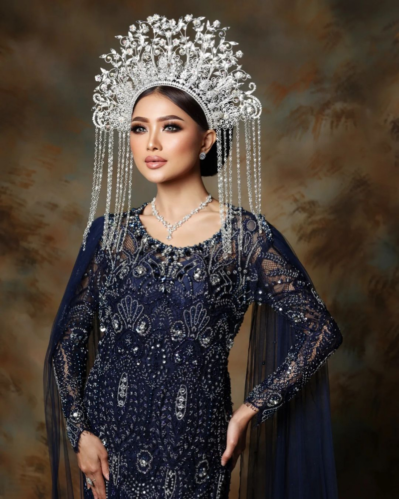 Pengantin Melayu Modifikasi

Make Up & Attire
@hera_griyapengantin 
Photo
@aldiphotoofficial 