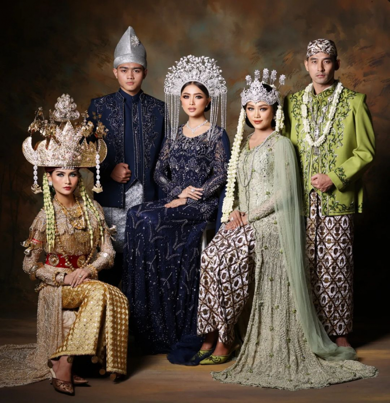 Keelokan Pengantin Sunda, Melayu Dan Lampung

#heragriyapengantin 
#pengantinindonesia 