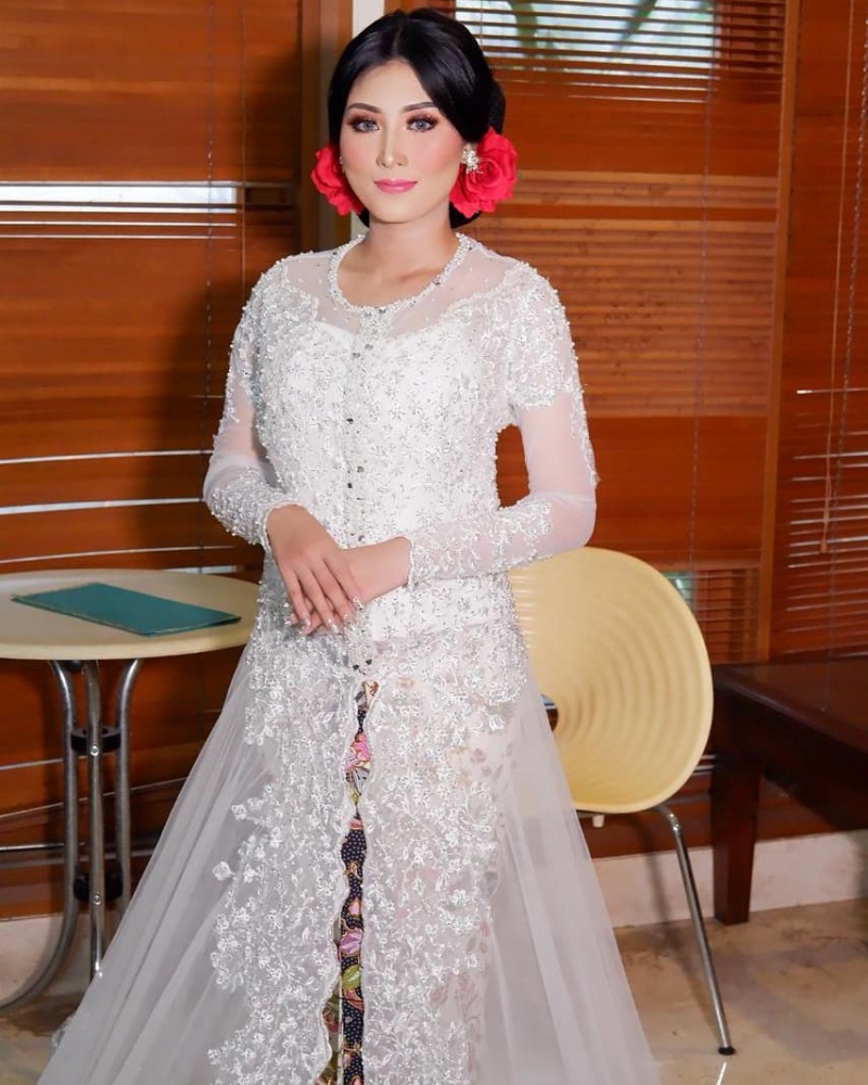 Kebaya Akad Nikah Heragriyapengantin Bajupengantin Kebayapengantin Kebayaakadnikah 